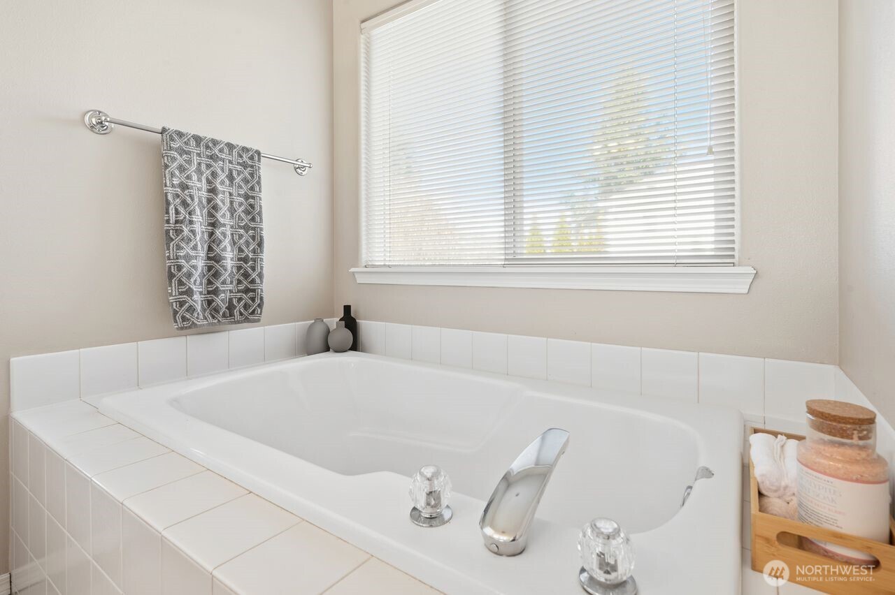 15116 99th Av Court East , Puyallup, WA 98375