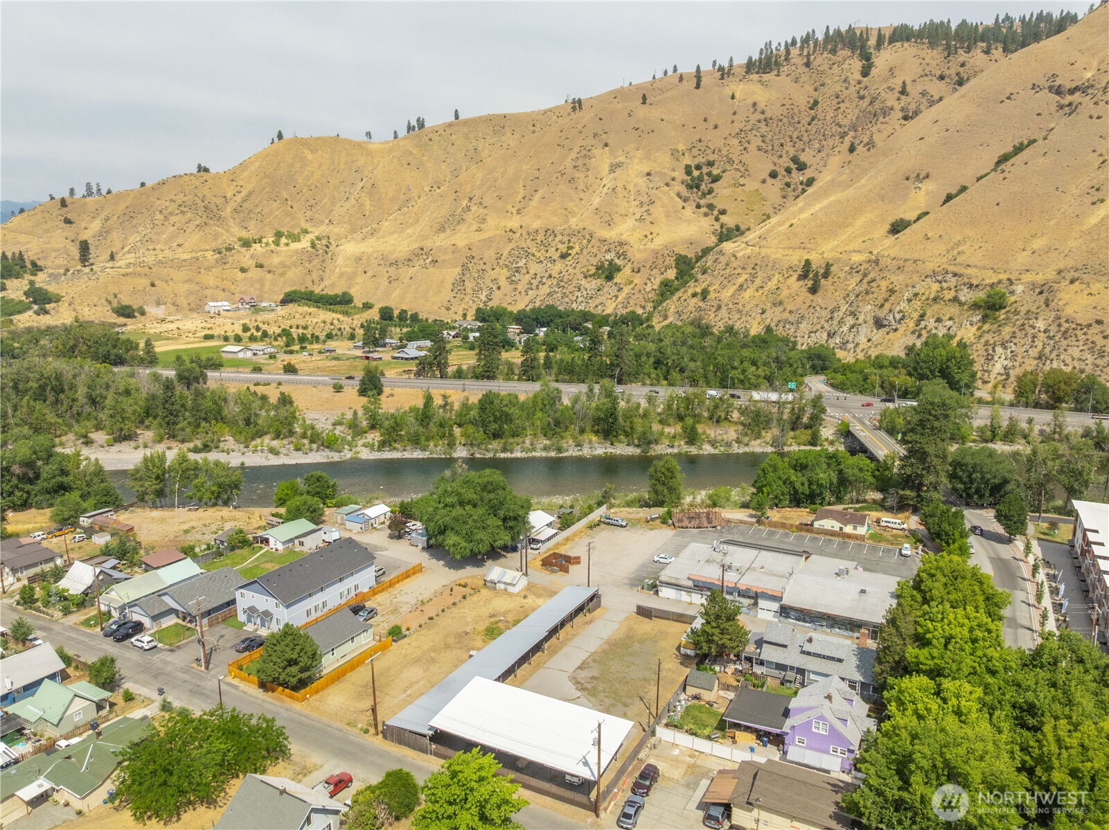 106 & 108 W Pleasant Avenue , Cashmere, WA 98815