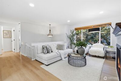 9211 NE 136th Pl , Kirkland, WA 98034 - Photo 4