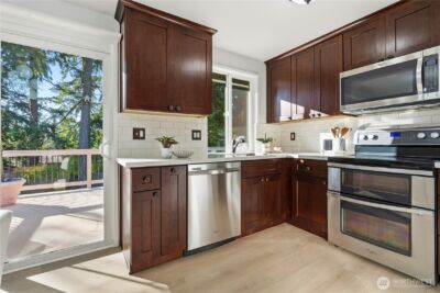 9211 NE 136th Pl , Kirkland, WA 98034 - Photo 8