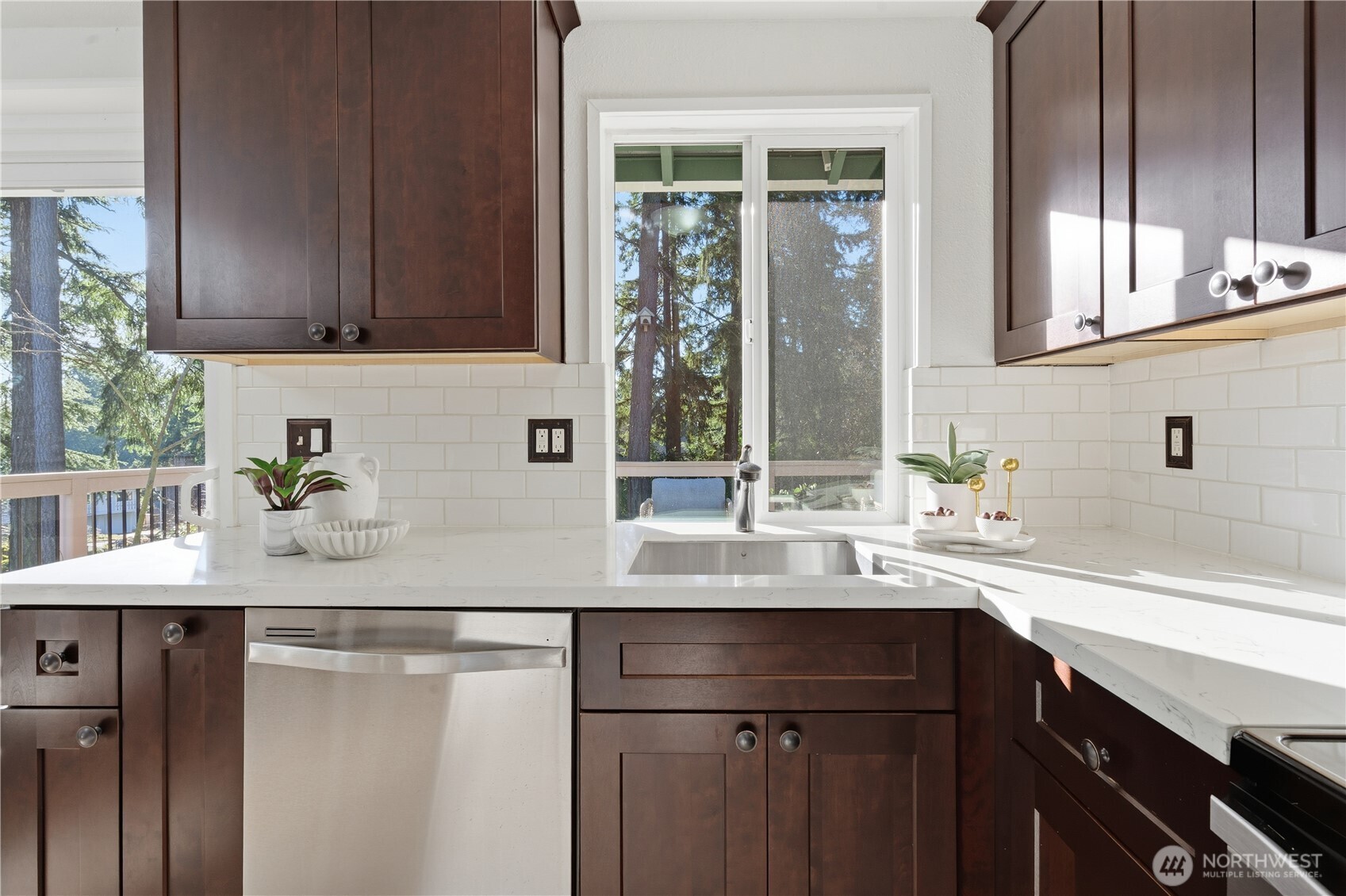 9211 NE 136th Pl , Kirkland, WA 98034