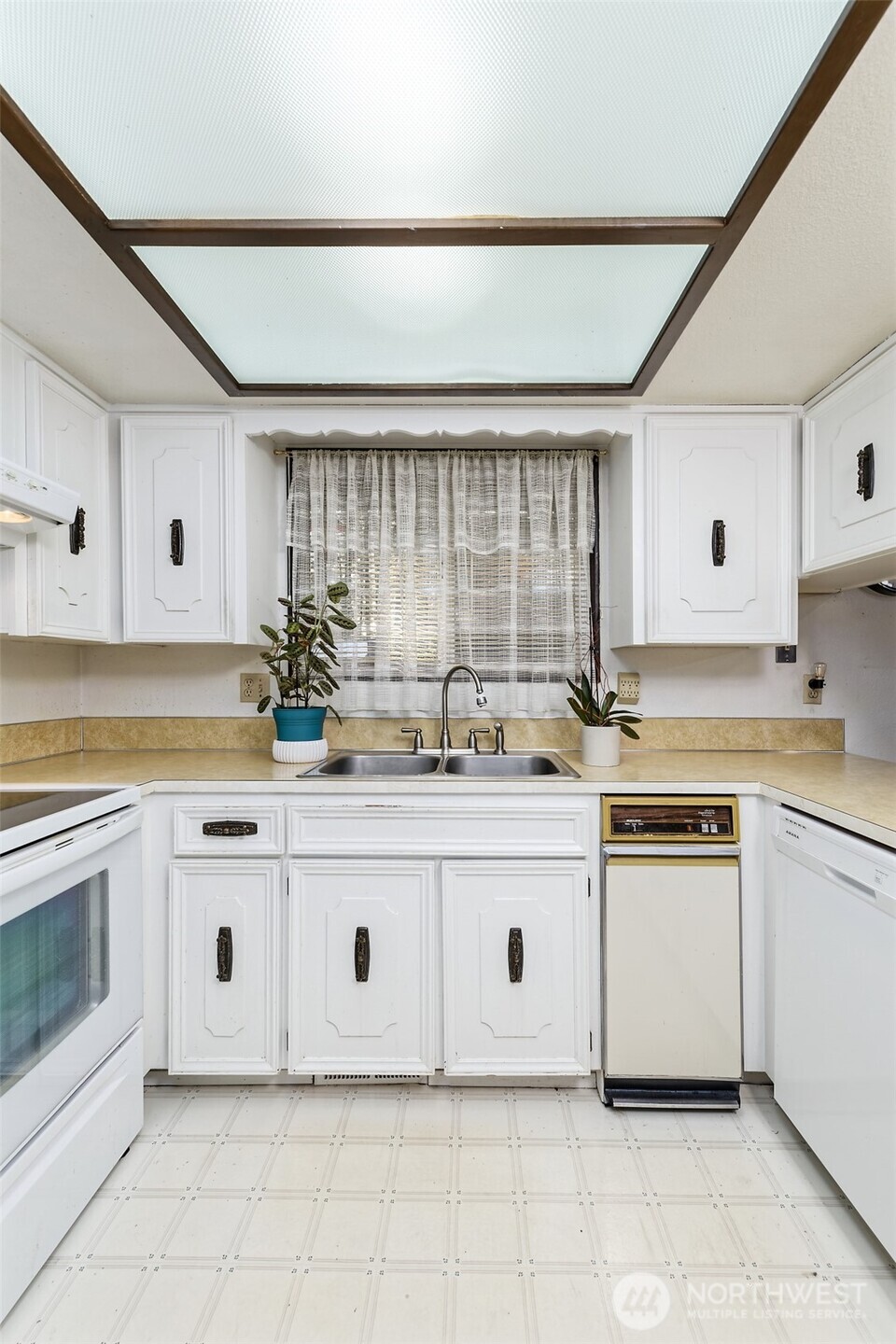 7111 41st Avenue SE, Lacey, WA 98503