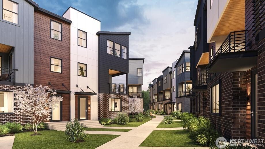 10811 (HS 111) 120TH Lane NE #C, Kirkland, WA 98033