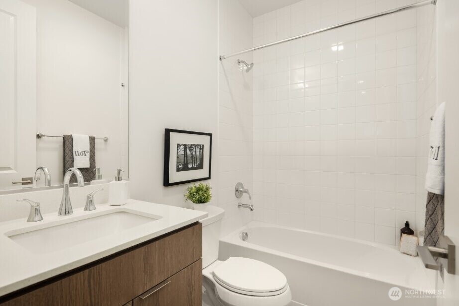 10814 (HS 61) 120th Lane NE #A, Kirkland, WA 98033