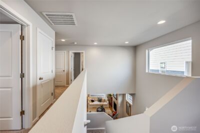 304 NE Shadowhawk Lane , Bremerton, WA 98311 - Photo 25