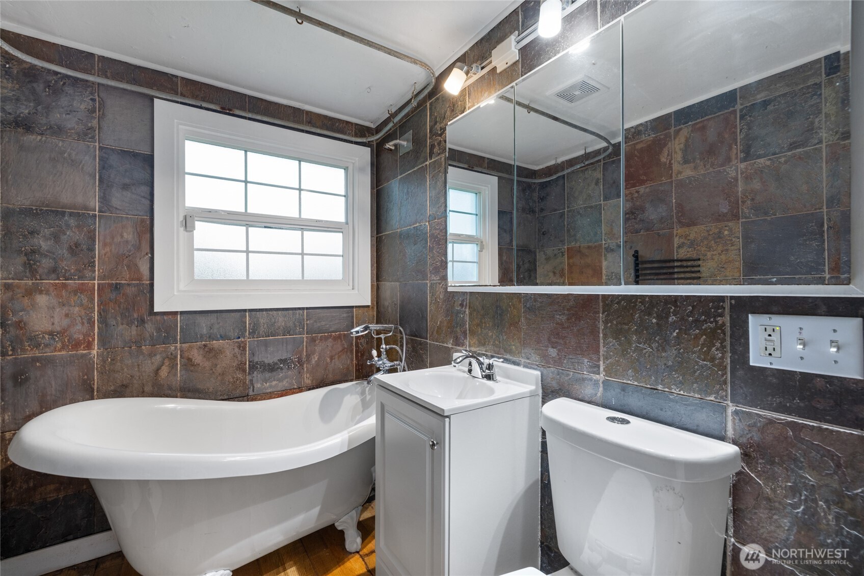 3029 N Bennett Street , Tacoma, WA 98407