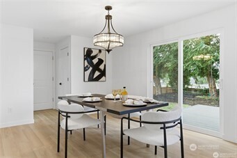 30041 14th Avenue S, Federal Way, WA 98003