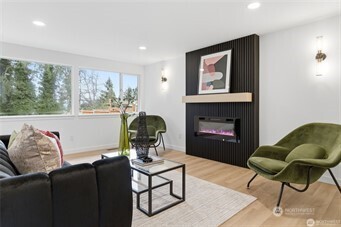 30041 14th Avenue S, Federal Way, WA 98003