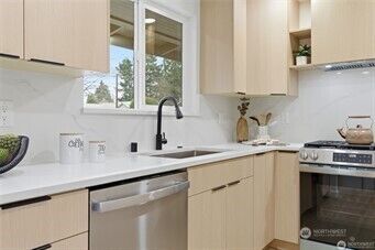 30041 14th Avenue S, Federal Way, WA 98003 - Photo 8