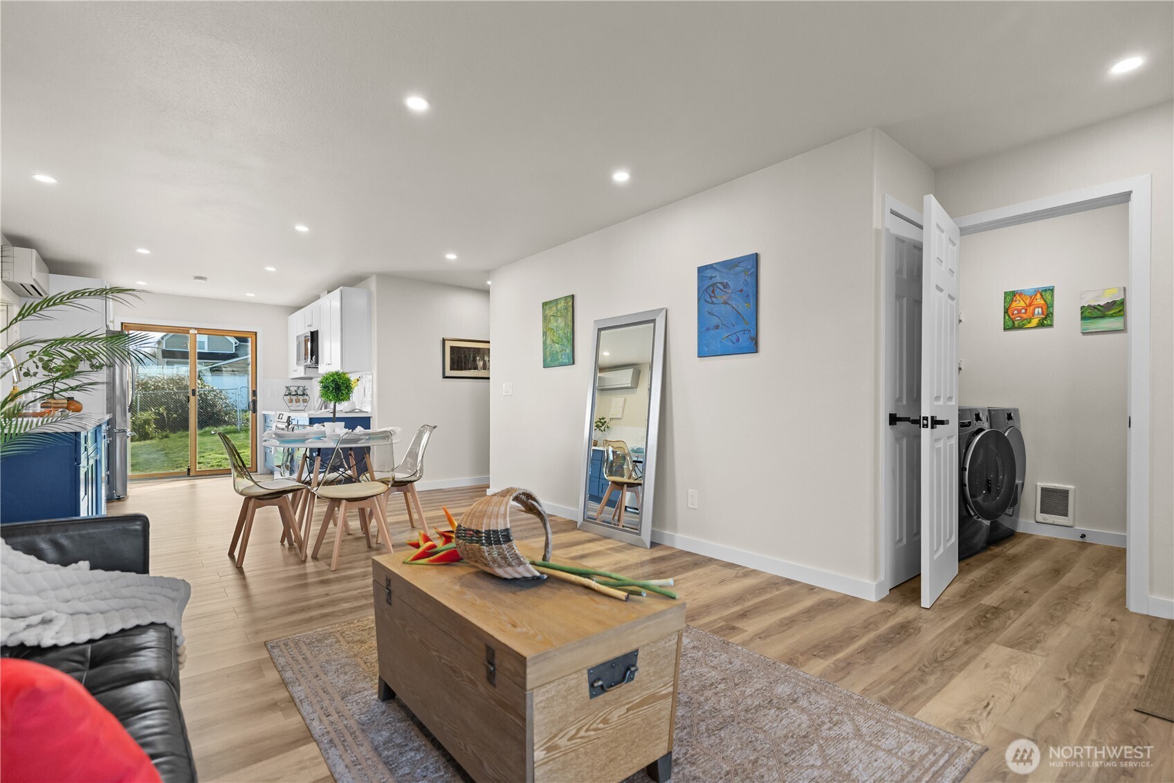 1422 E Wright Avenue , Tacoma, WA 98404