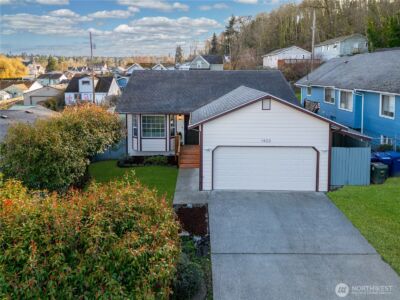 1422 E Wright Avenue , Tacoma, WA 98404 - Photo 2