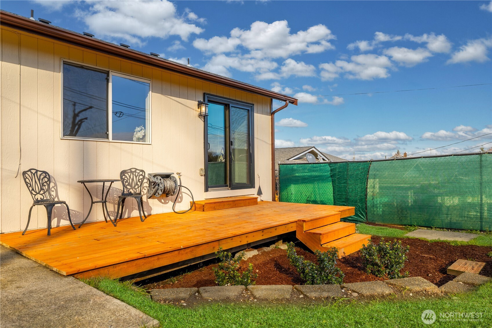 1422 E Wright Avenue , Tacoma, WA 98404