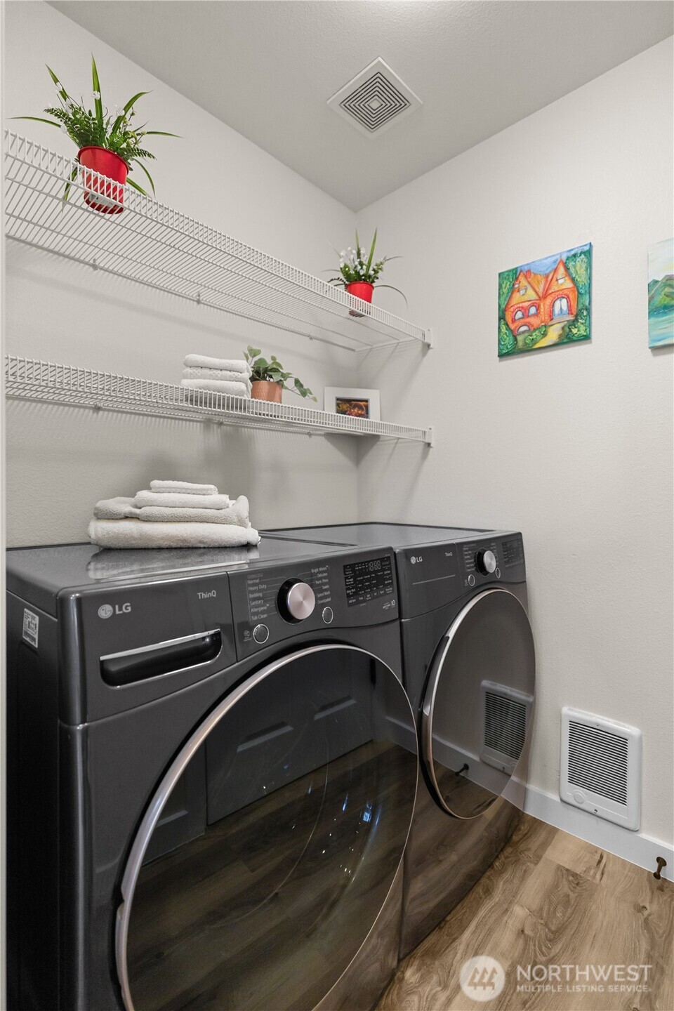 1422 E Wright Avenue , Tacoma, WA 98404