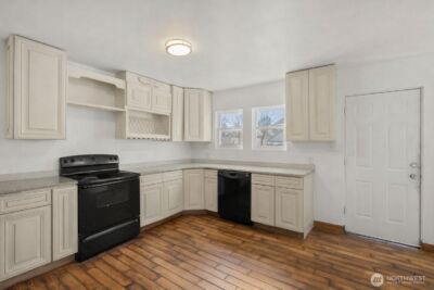 749 4th Avenue N, Kent, WA 98032 - Photo 8