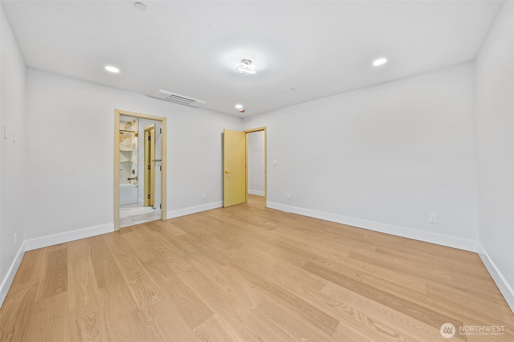 7905 240th Street SW, Edmonds, WA 98026