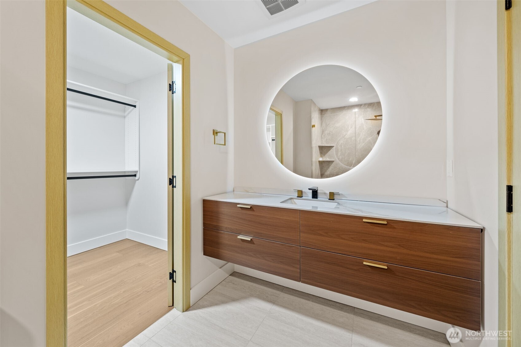 7905 240th Street SW, Edmonds, WA 98026