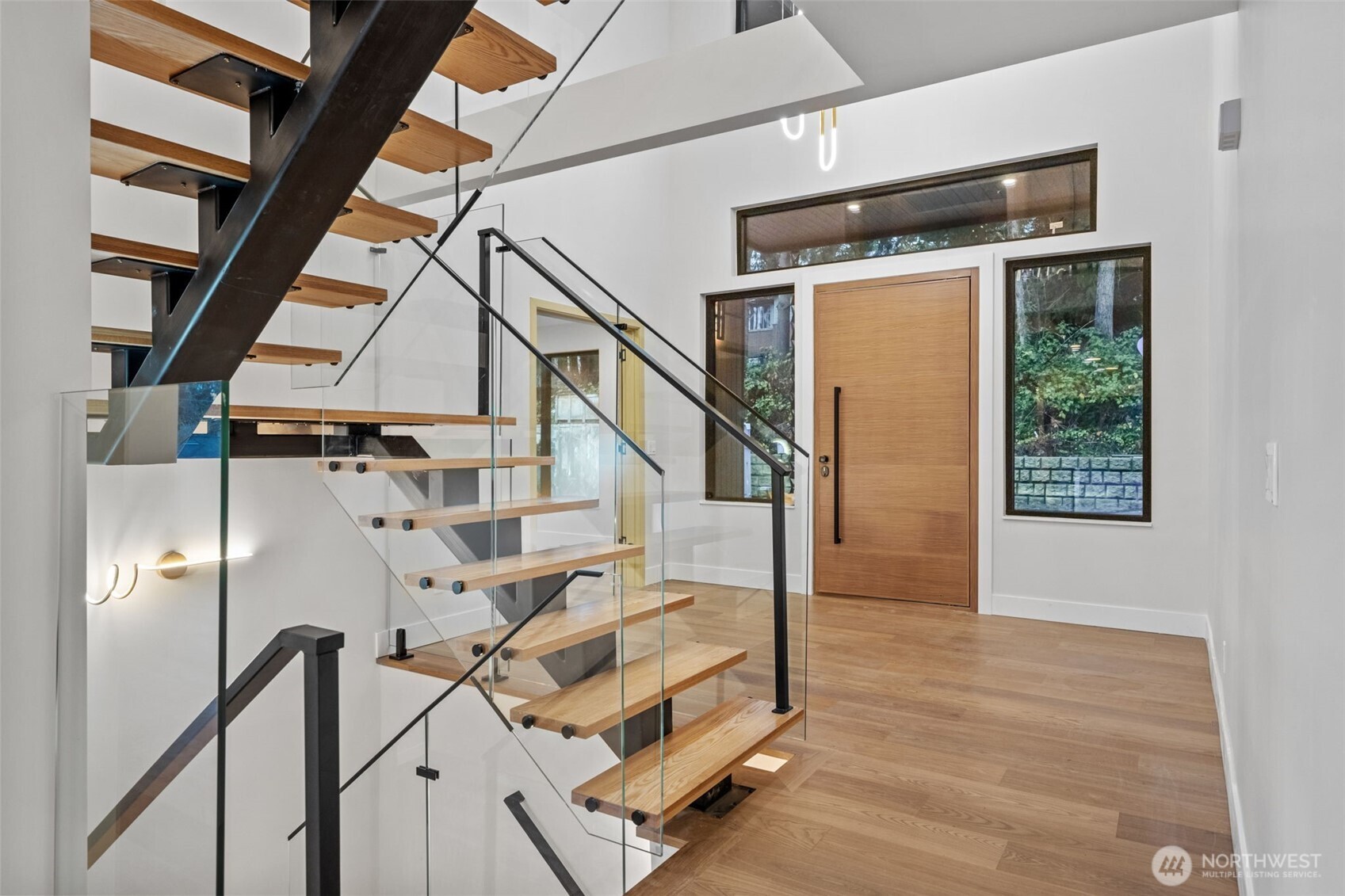 7905 240th Street SW, Edmonds, WA 98026