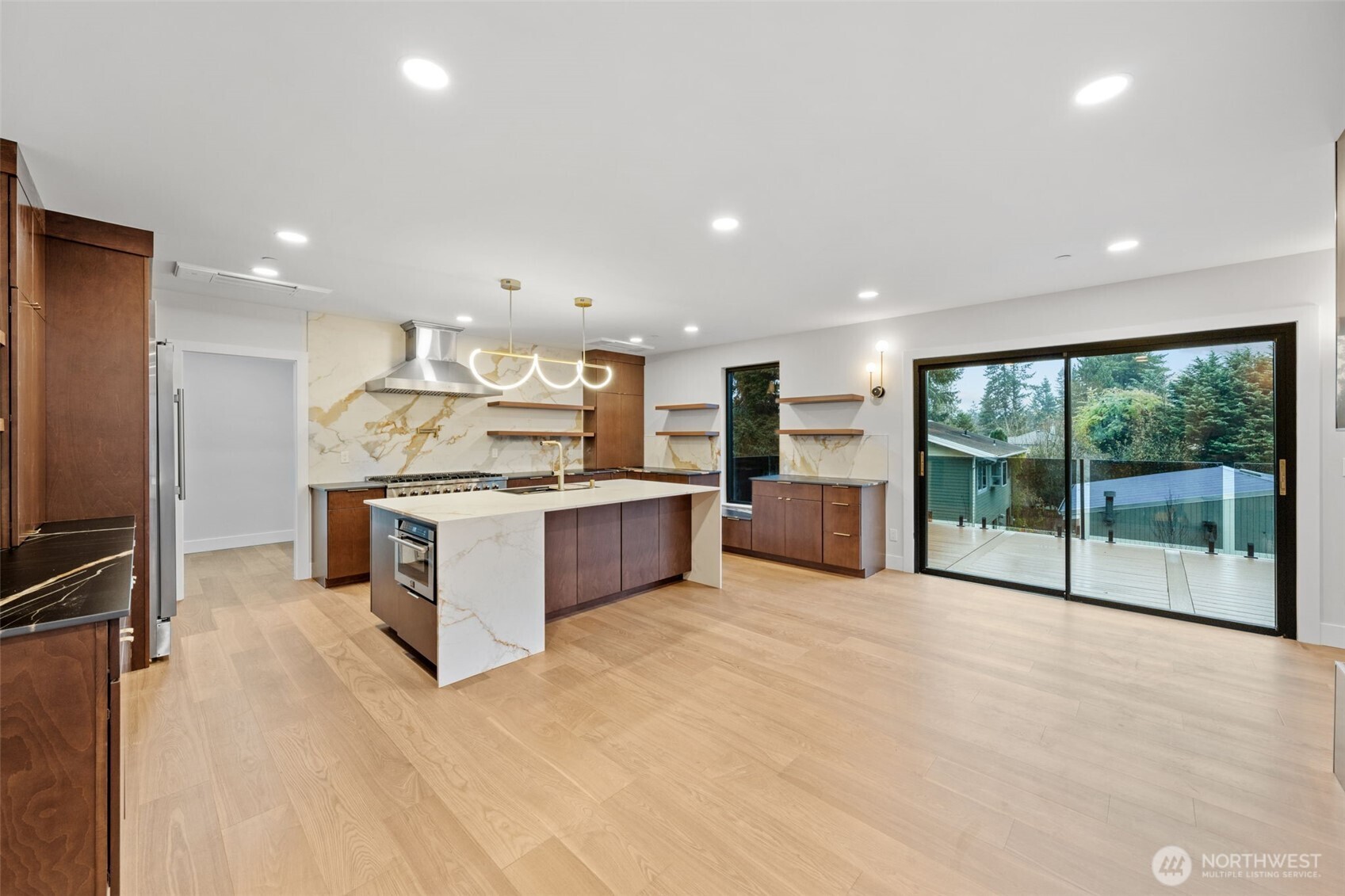 7905 240th Street SW, Edmonds, WA 98026