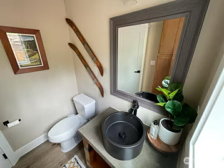 108 Chief Kiona , Silver Creek, WA 98585