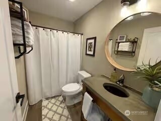 108 Chief Kiona , Silver Creek, WA 98585