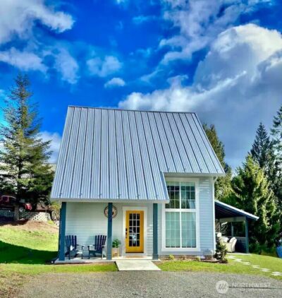 108 Chief Kiona , Silver Creek, WA 98585 - Photo 2