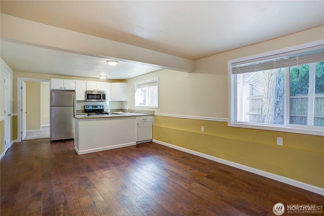 2357 NW 65th , Seattle, WA 98117