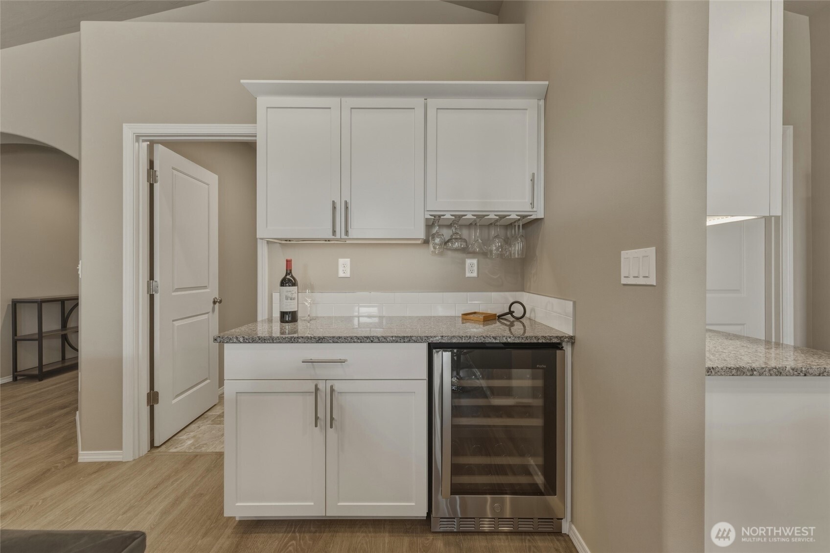 1203 SW Julia Street , College Place, WA 99324