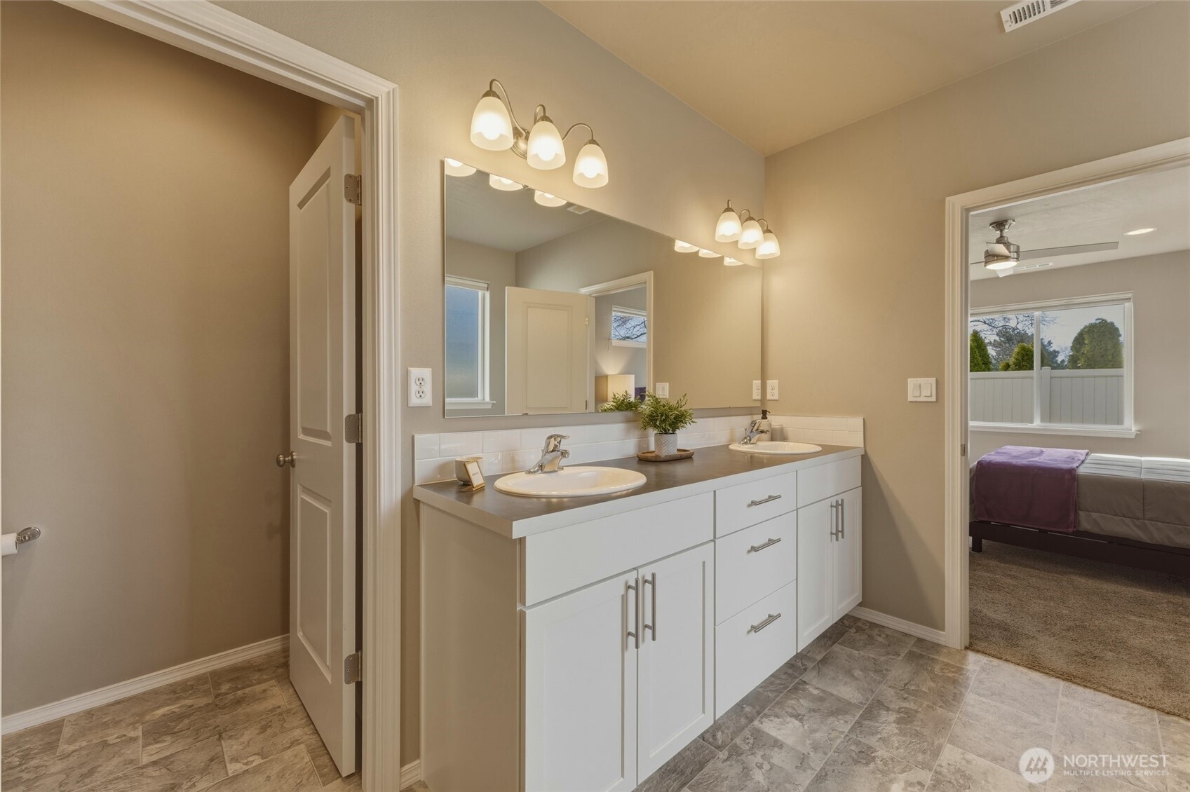 1203 SW Julia Street , College Place, WA 99324