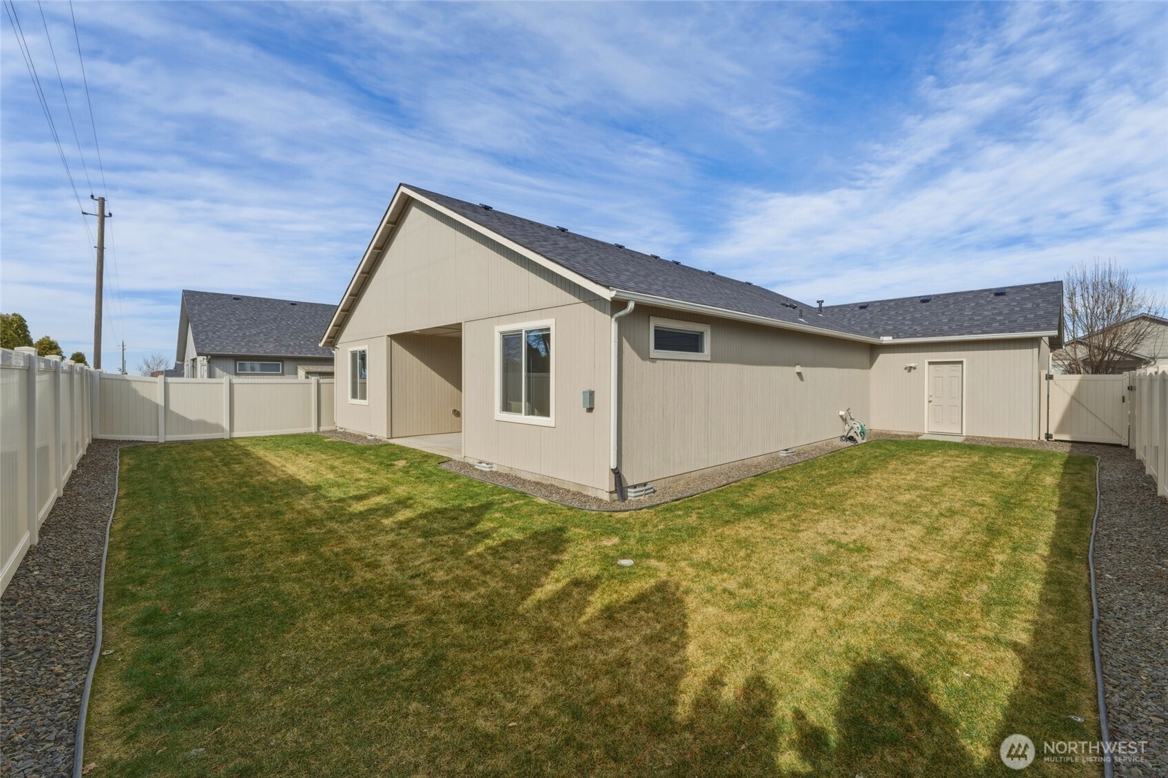 1203 SW Julia Street , College Place, WA 99324