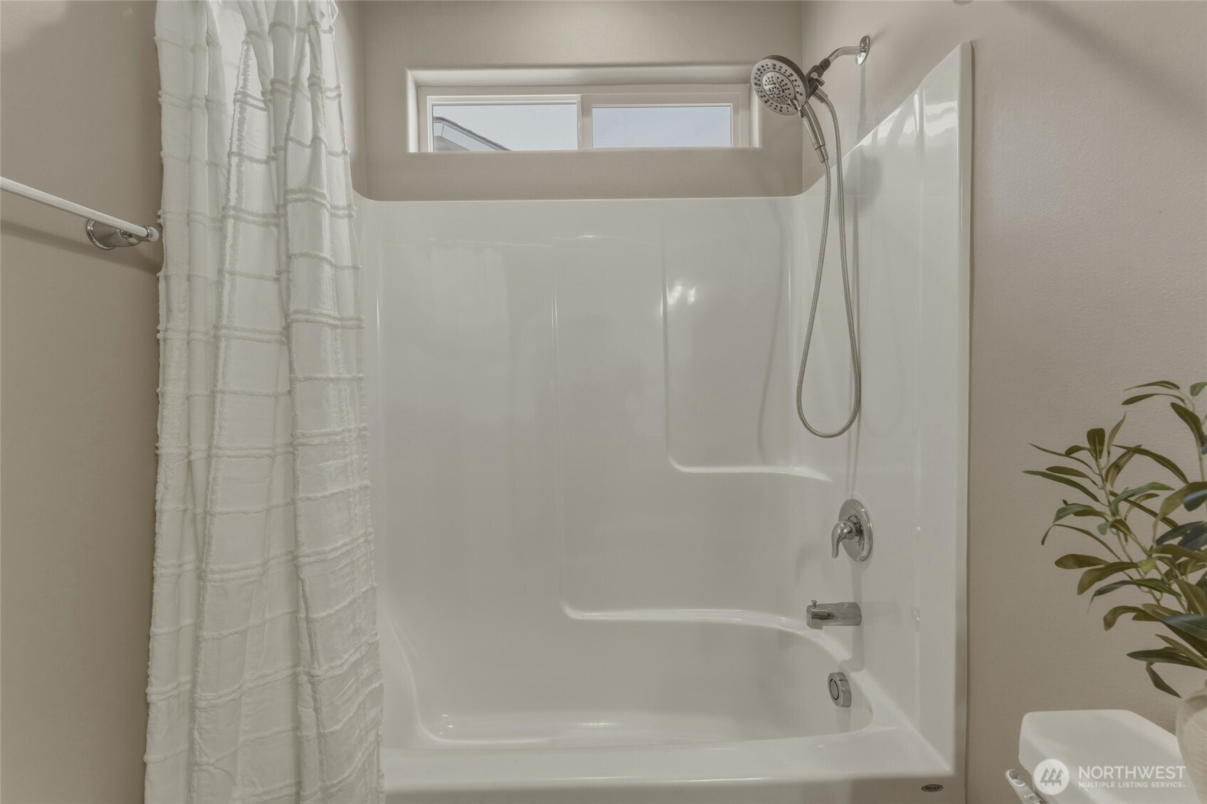 1203 SW Julia Street , College Place, WA 99324