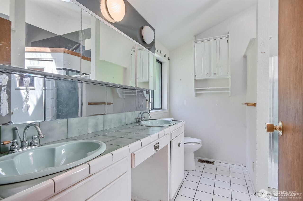 6514 S Norfolk Street , Seattle, WA 98118