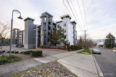 320 E 32nd Street #305, Tacoma, WA 98404 - Photo 2