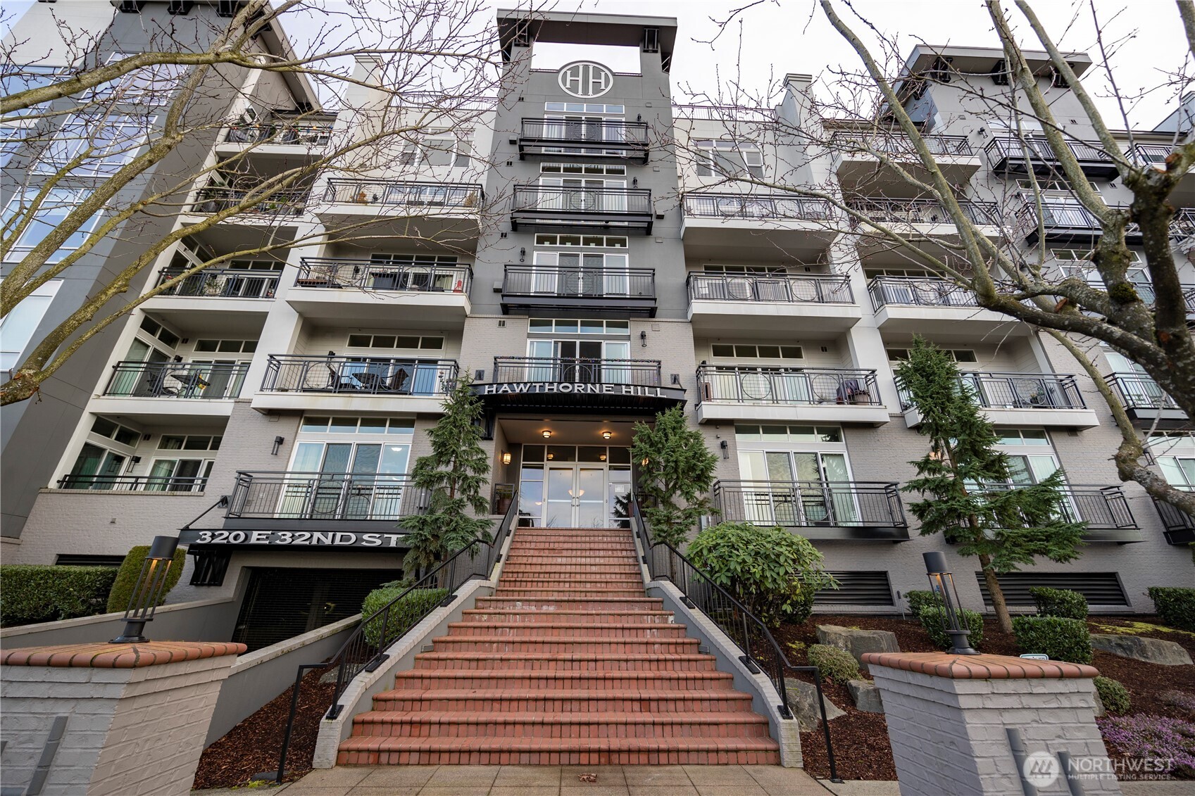 320 E 32nd Street #305, Tacoma, WA 98404