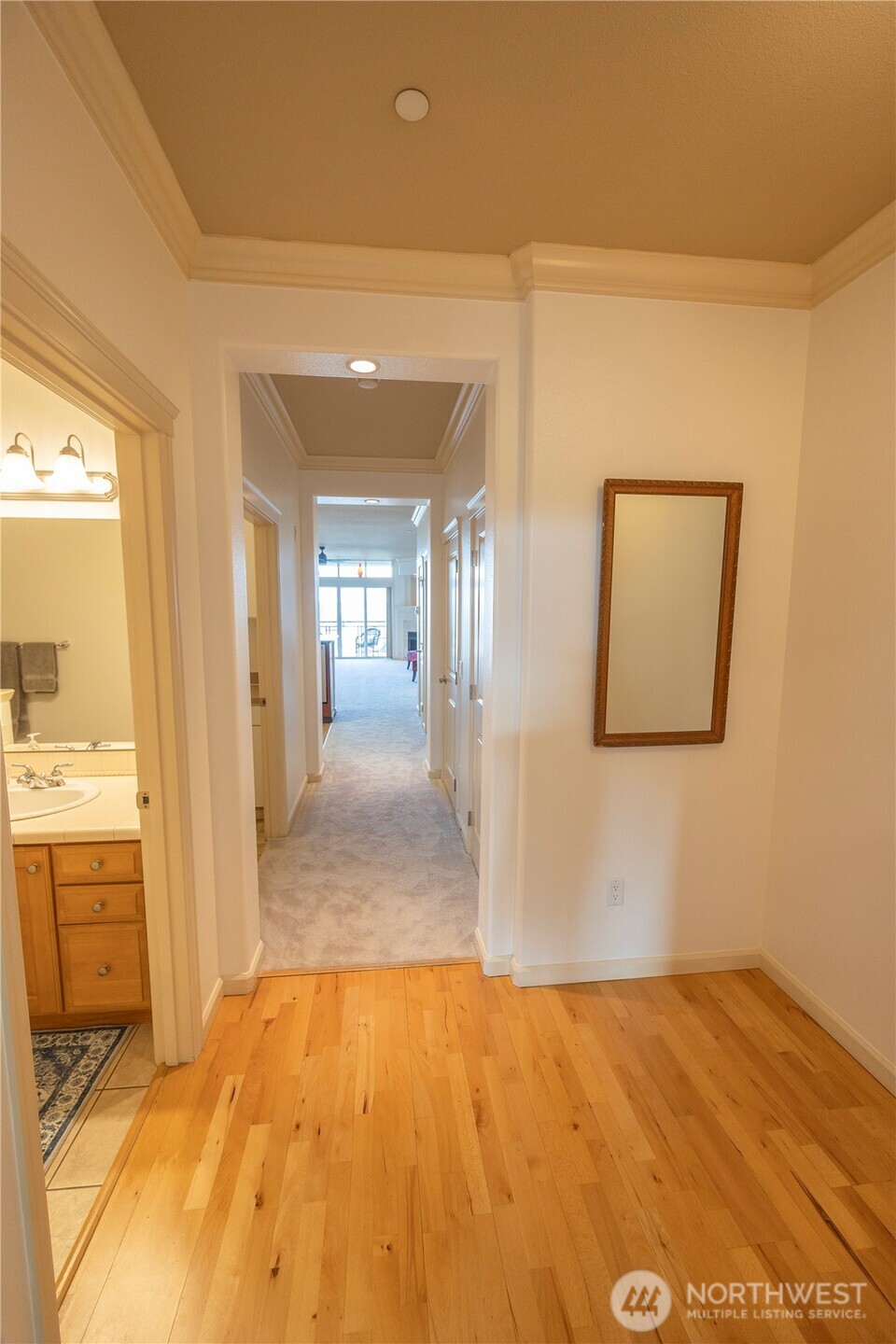 320 E 32nd Street #305, Tacoma, WA 98404