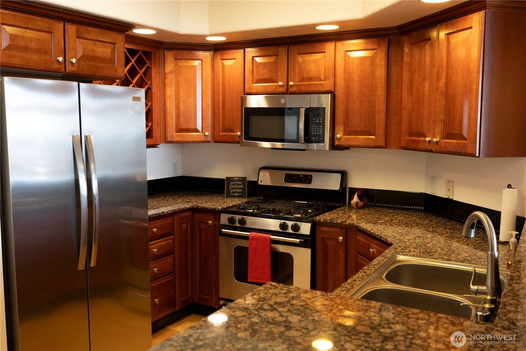 320 E 32nd Street #305, Tacoma, WA 98404