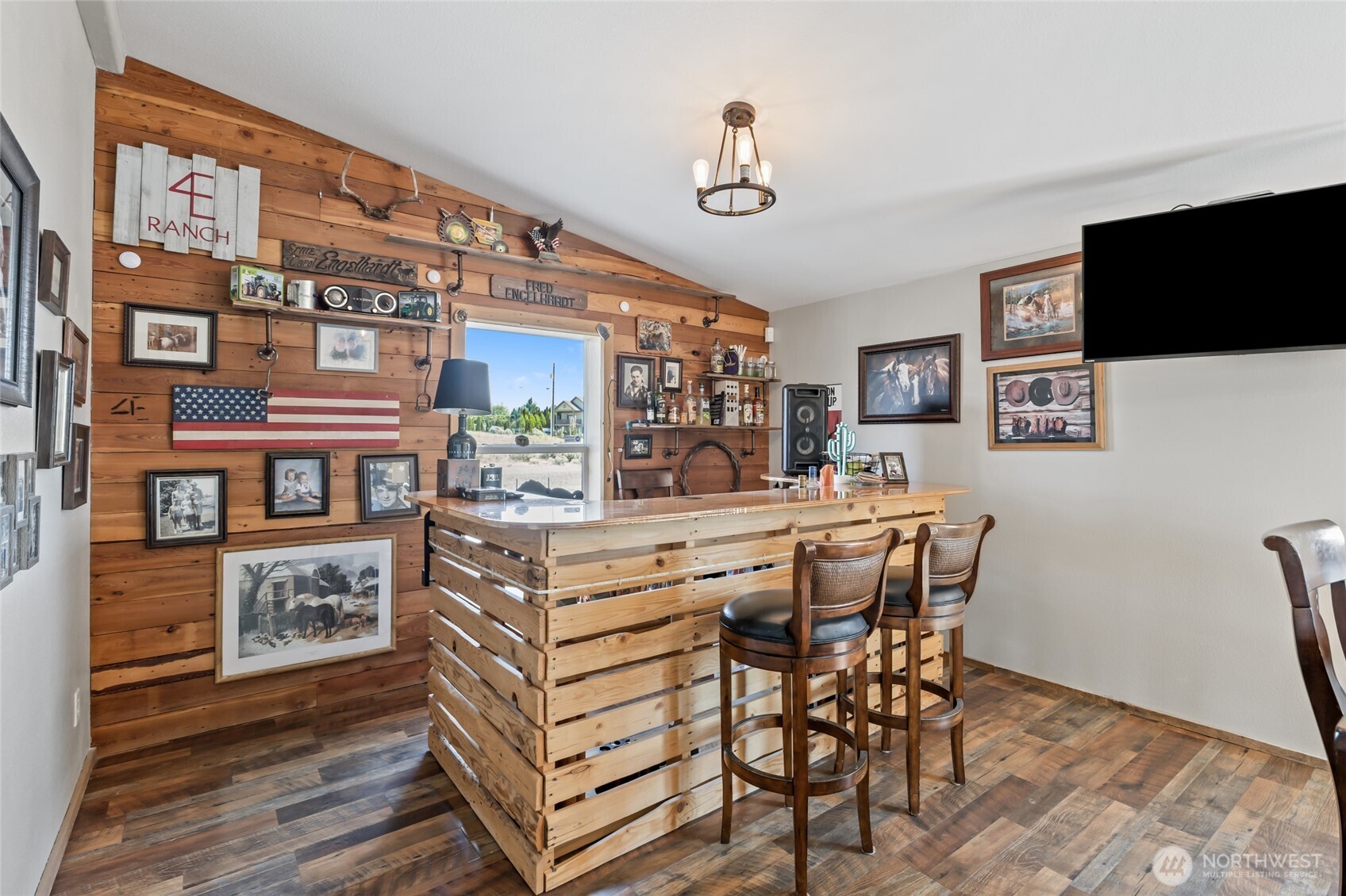 12455 NW Dodson Road , Ephrata, WA 98823