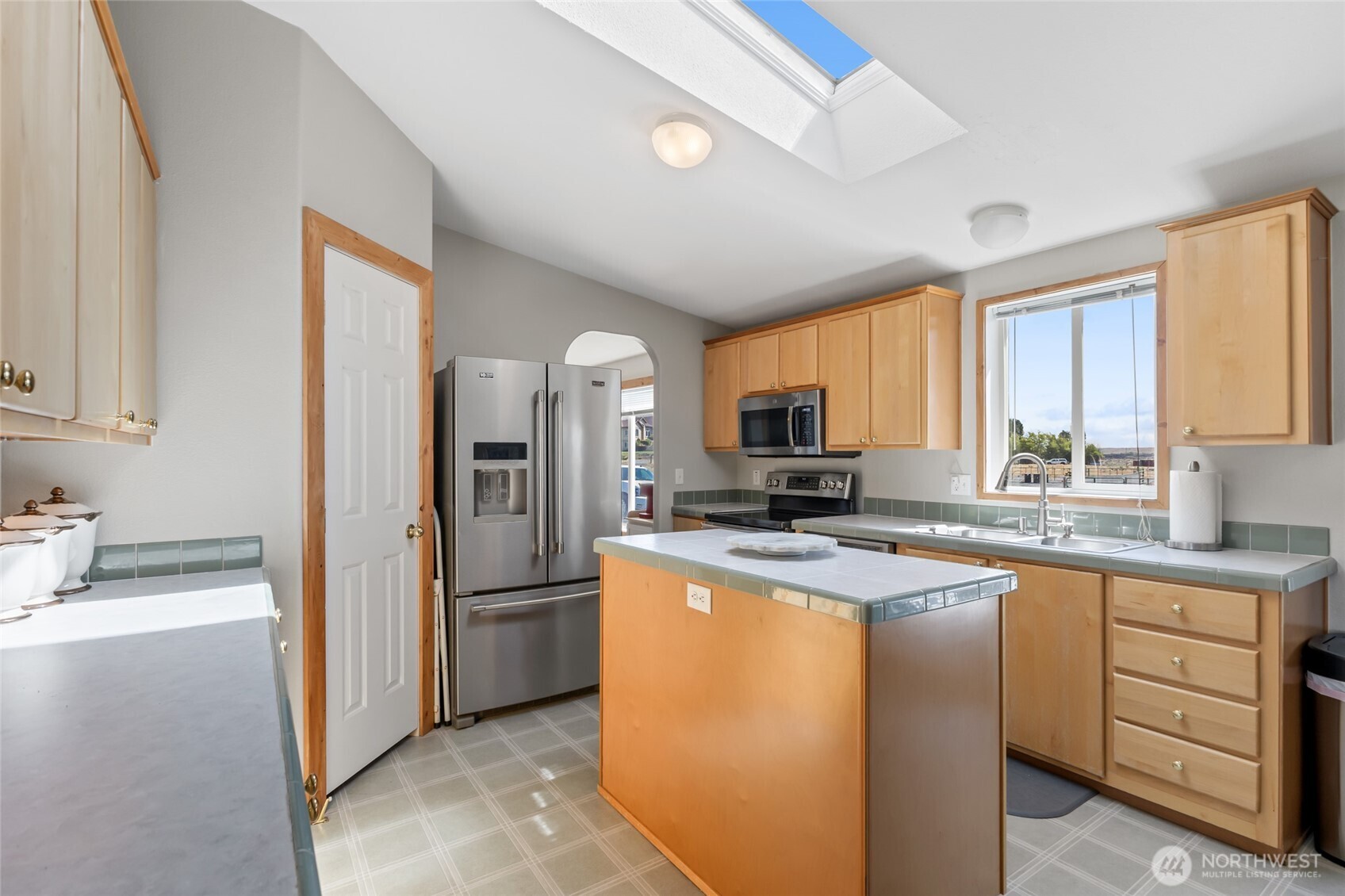 12455 NW Dodson Road , Ephrata, WA 98823