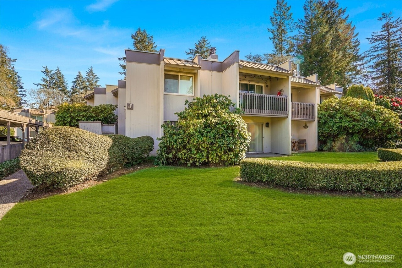 7501 Ruby Drive SW #I206, Lakewood, WA 98498