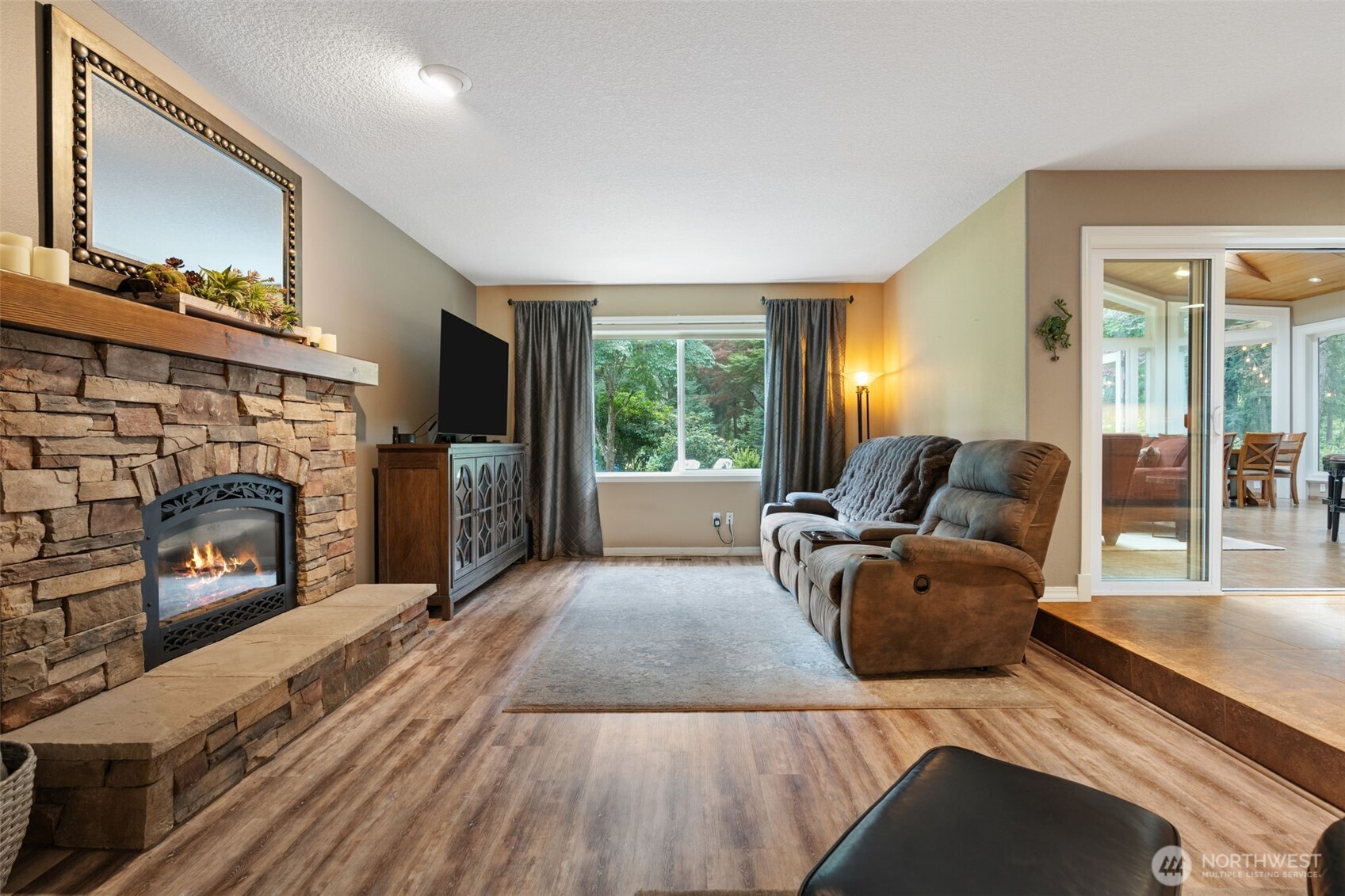 21917 NE 28th Street , Camas, WA 98607