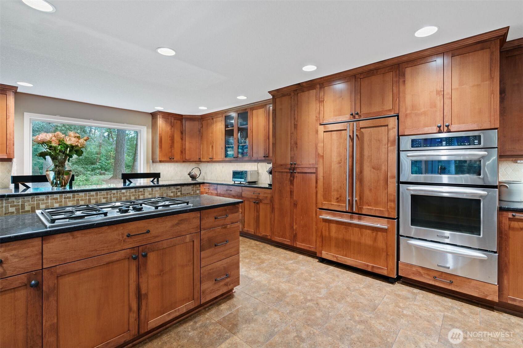 21917 NE 28th Street , Camas, WA 98607