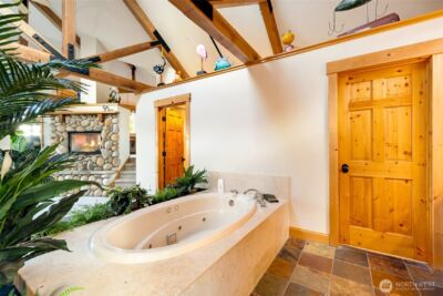 16375 NE 44th Court , Redmond, WA 98052 - Photo 27