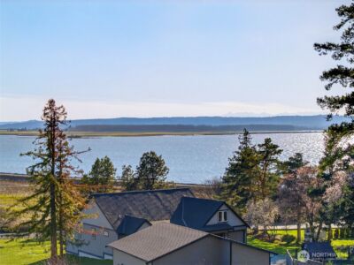 5 Bayside Terrace Drive , Mount Vernon, WA 98273 - Photo 2