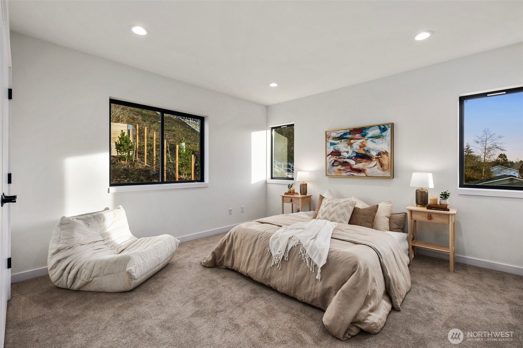 5252 23rd Avenue SW, Seattle, WA 98106