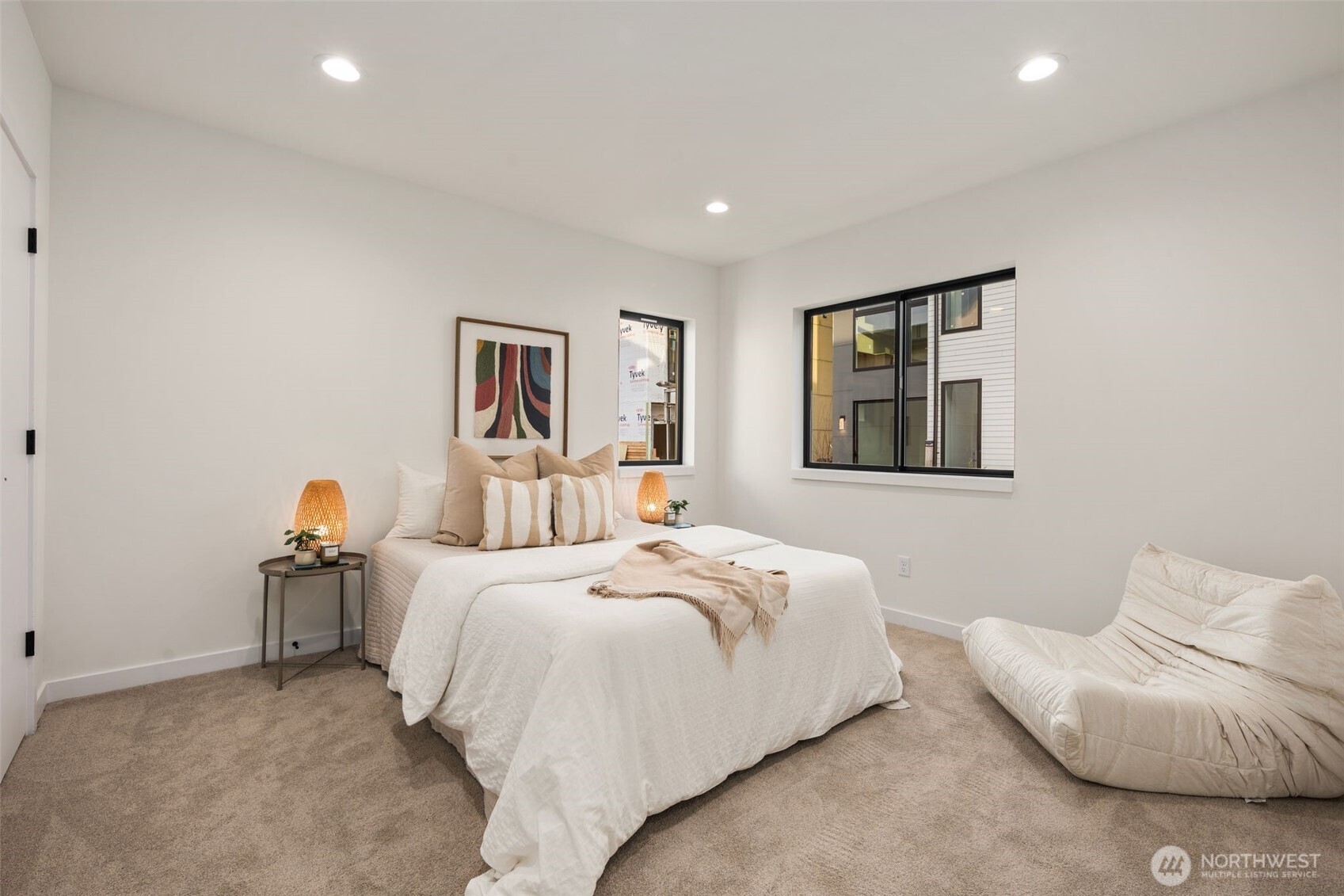 5252 23rd Avenue SW, Seattle, WA 98106