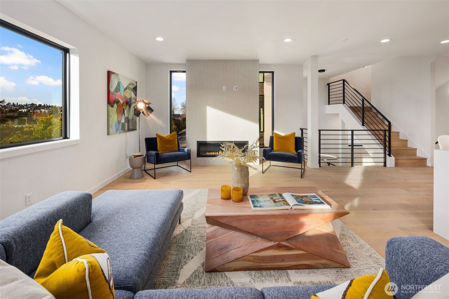 5252 23rd Avenue SW, Seattle, WA 98106