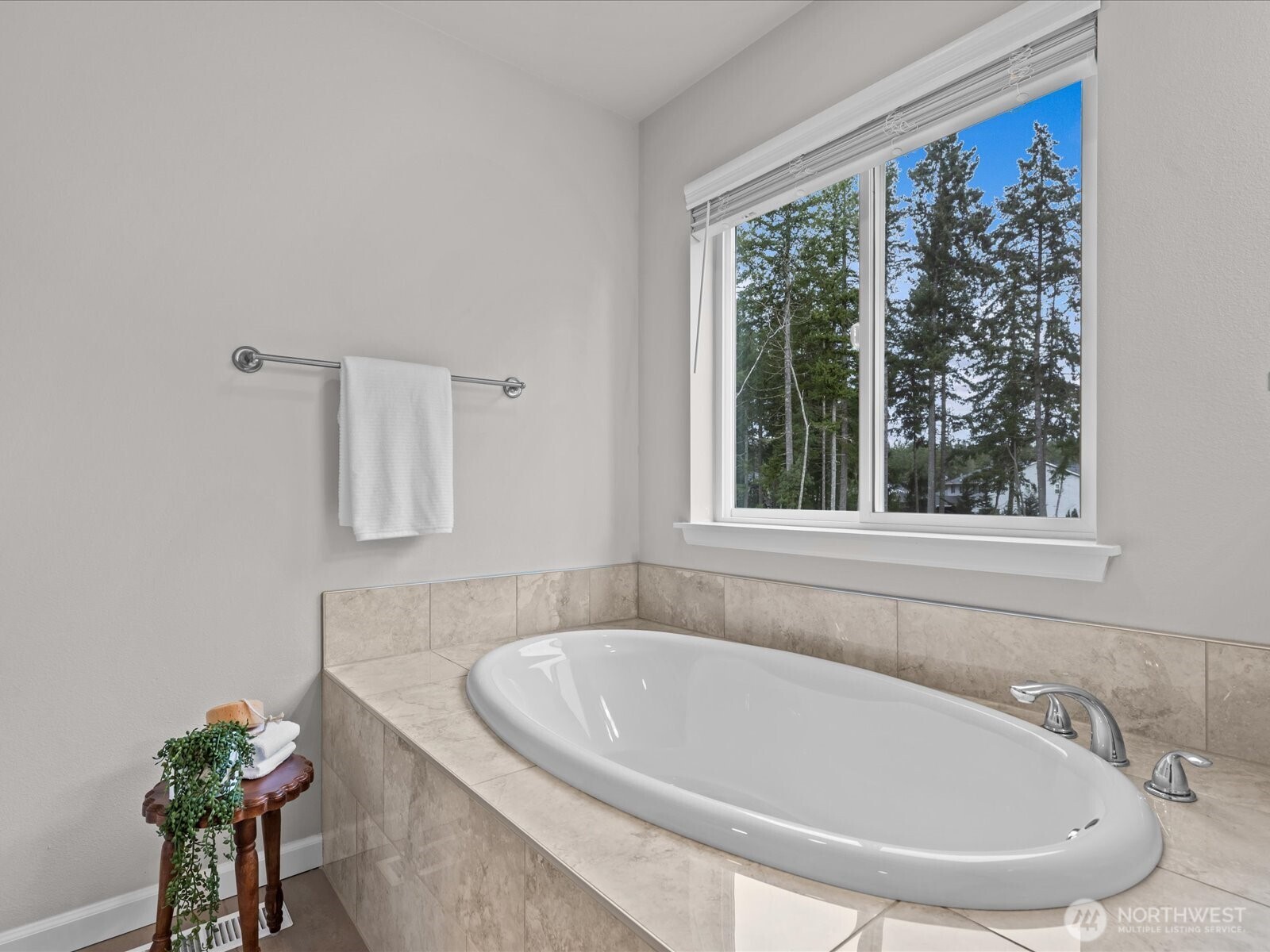 8104 52nd Avenue NE, Olympia, WA 98516