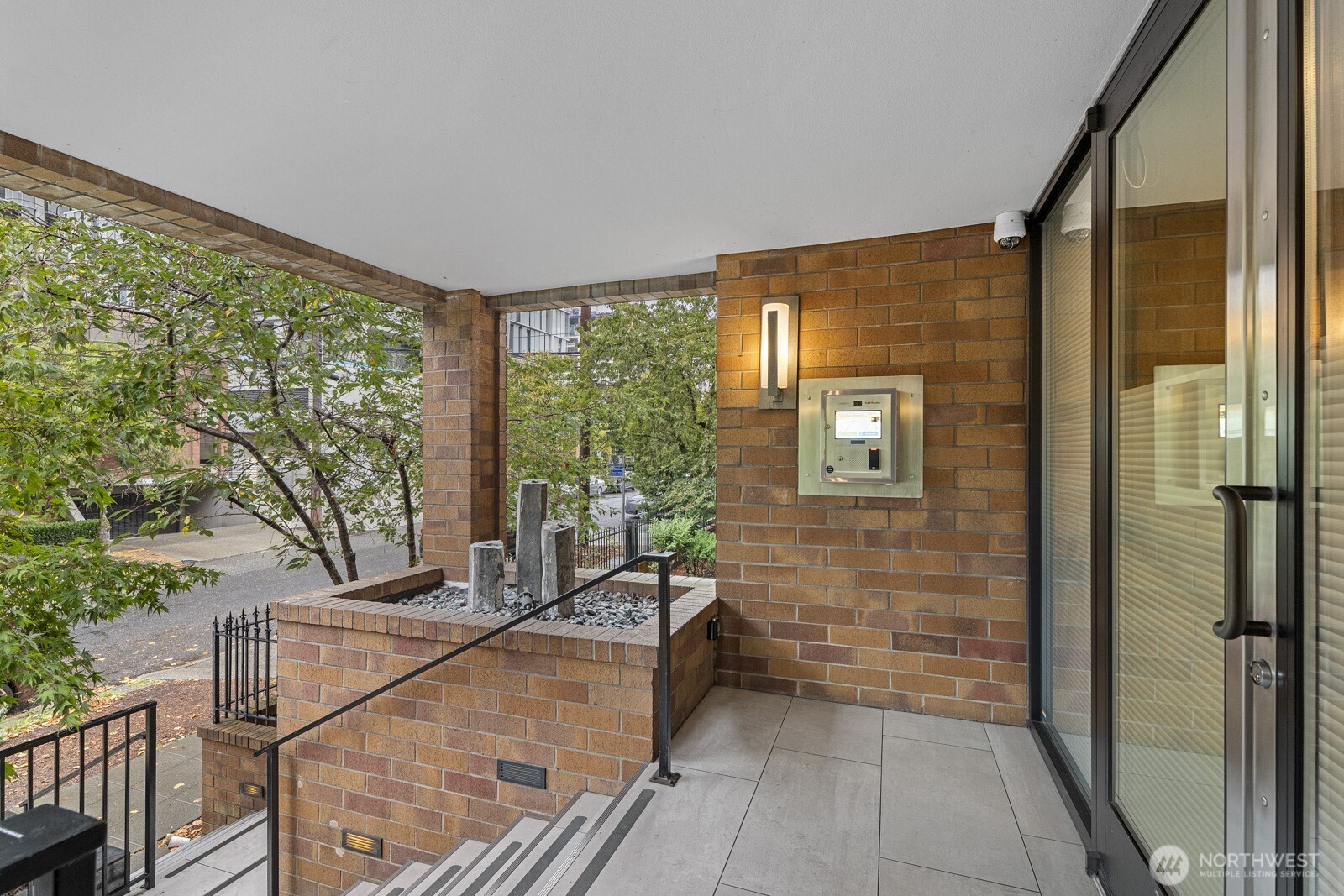 905 Cherry Street #601, Seattle, WA 98104