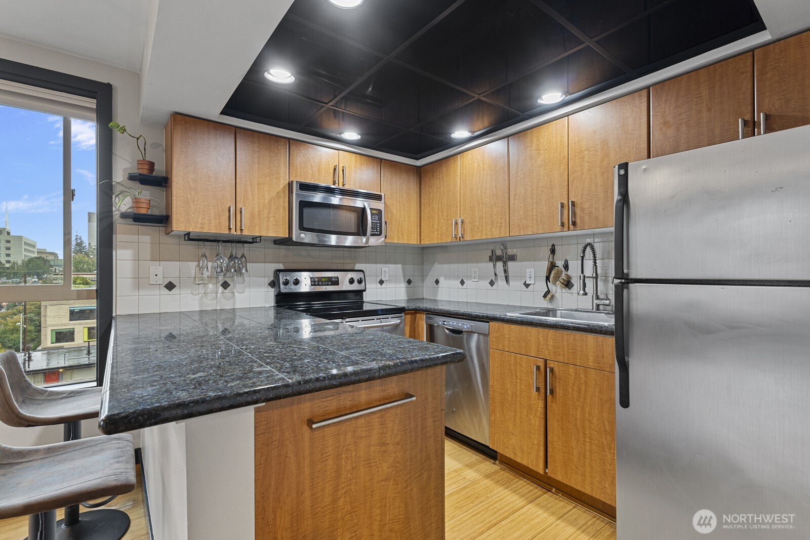 905 Cherry Street #601, Seattle, WA 98104