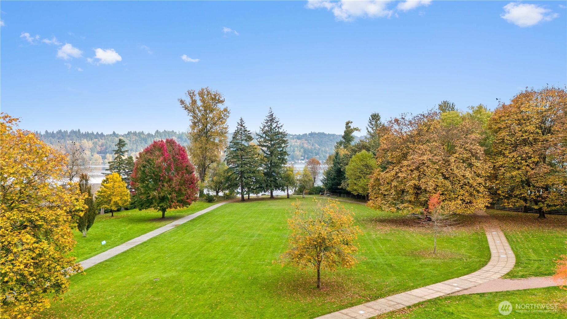 17519 NE 38th Court #9B, Redmond, WA 98052