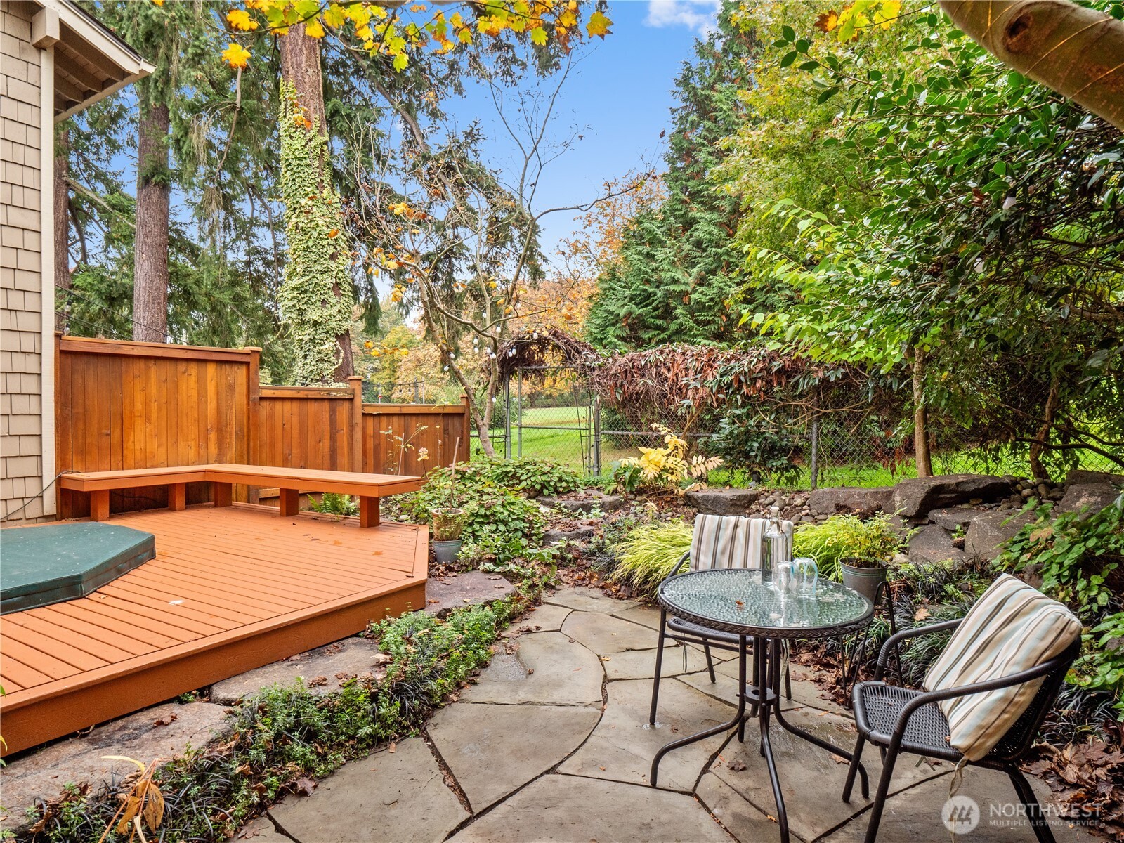 17519 NE 38th Court #9B, Redmond, WA 98052